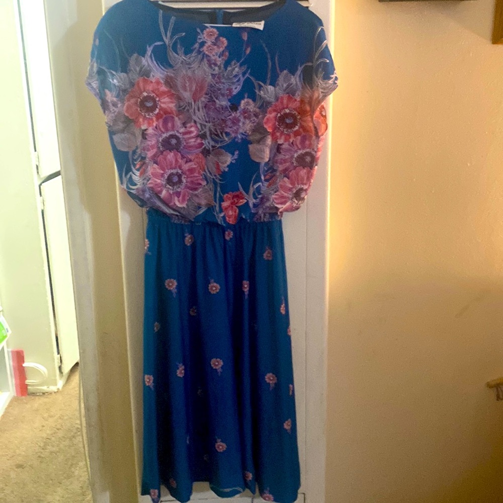 Vintage dress, aqua color with pink and purple roses